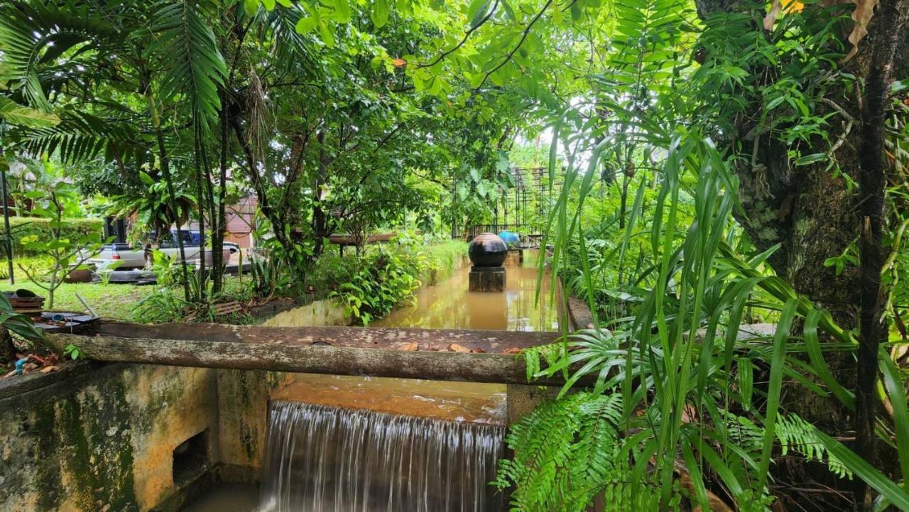 Ananta Thai Pool Villas Resort Phuket Exterior photo