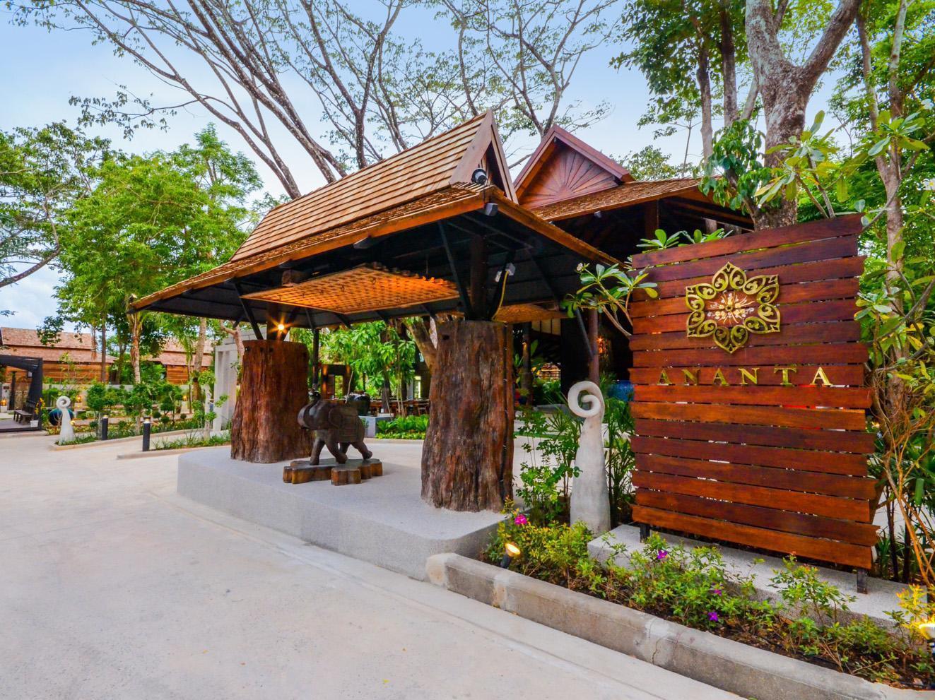 Ananta Thai Pool Villas Resort Phuket Exterior photo