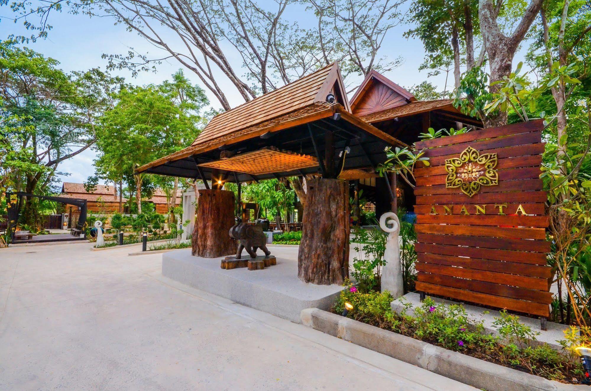 Ananta Thai Pool Villas Resort Phuket Exterior photo