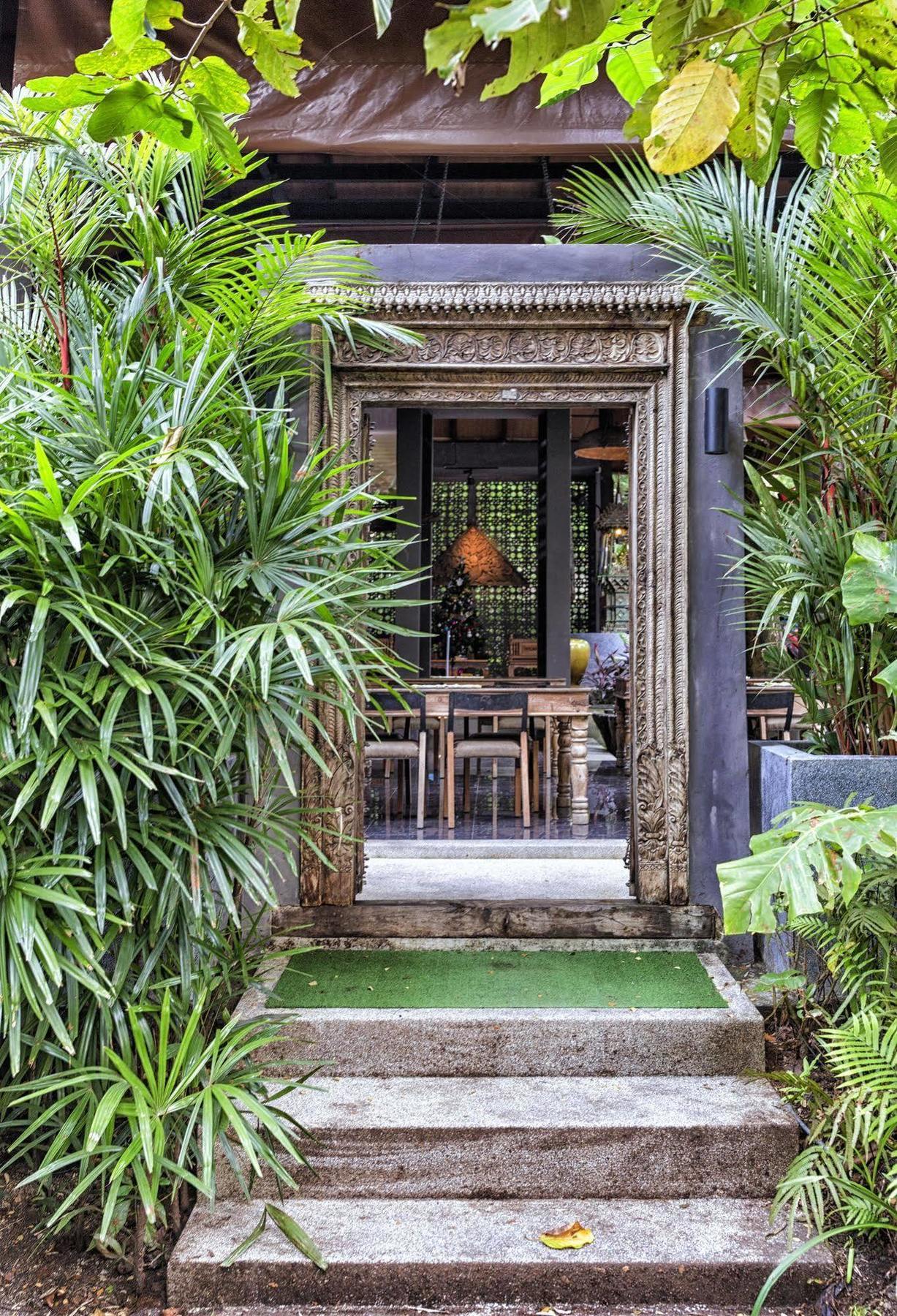 Ananta Thai Pool Villas Resort Phuket Exterior photo