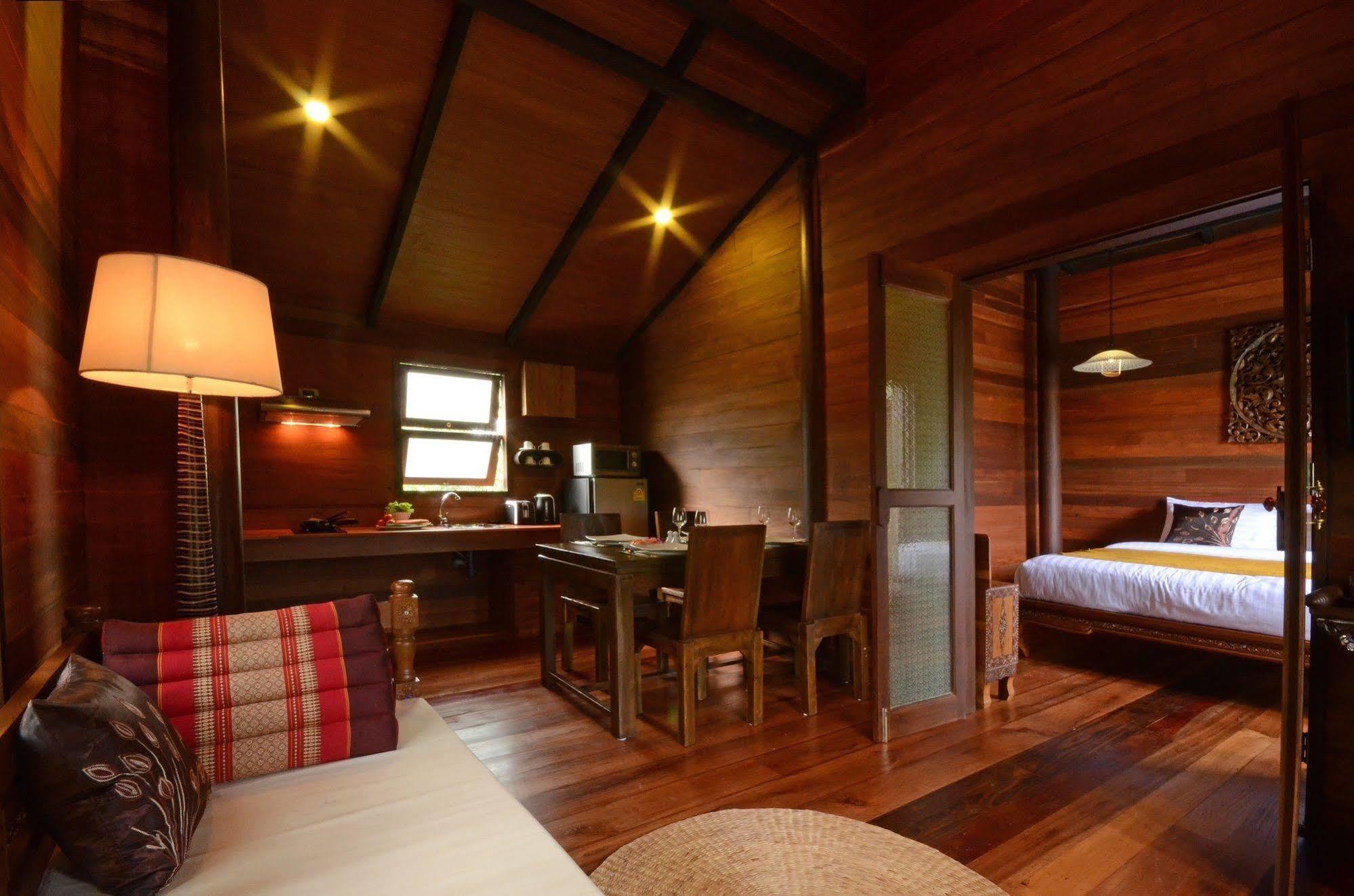 Ananta Thai Pool Villas Resort Phuket Exterior photo